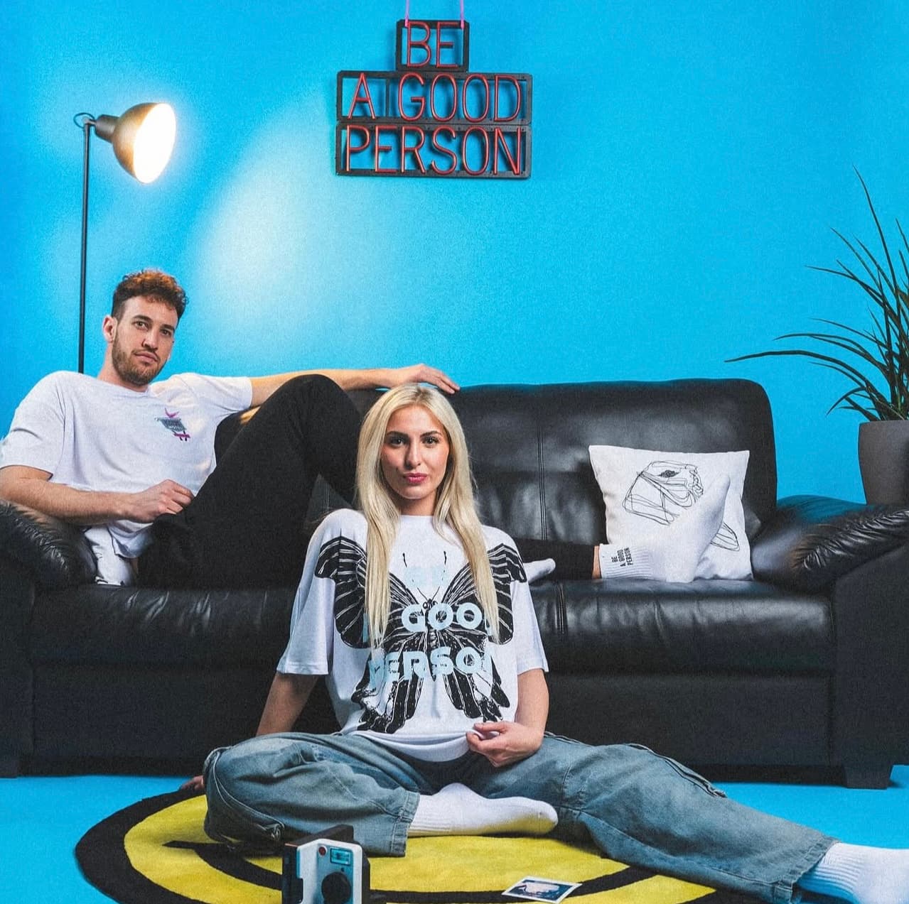 Media 2